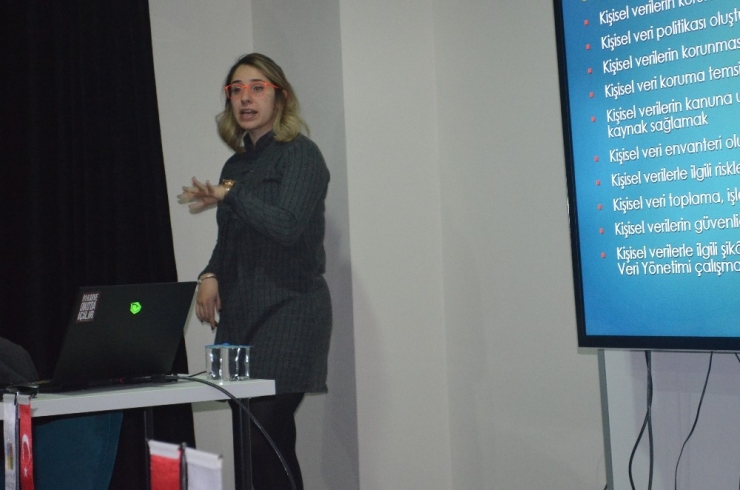 Avukat Özçelik: "Neye İmza Attığınızı İyi Bilin"