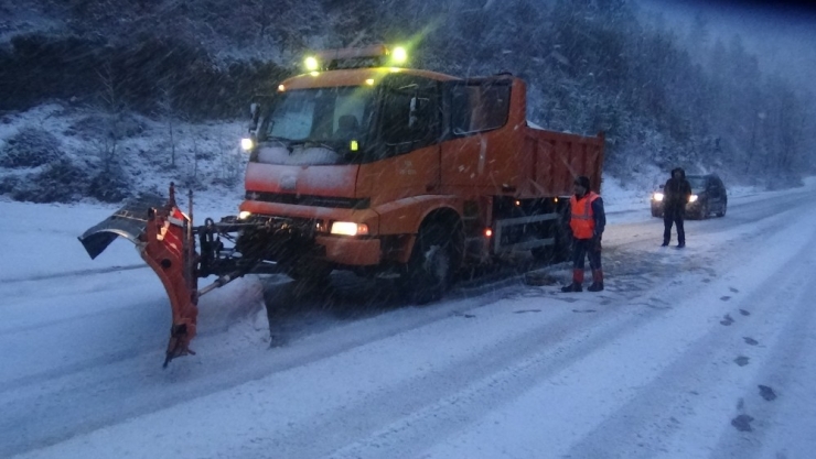 Kar Fırtınası Kazdağları’nda Etkili Oluyor