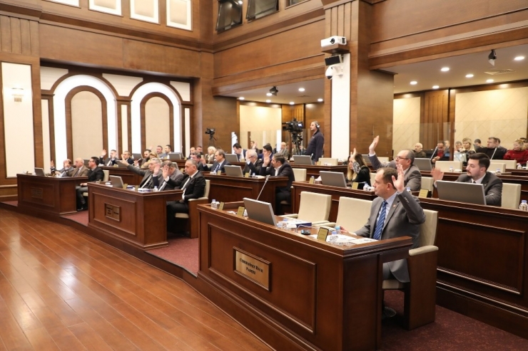 Başkan Akgün: “Kamyonlar Üzerinden Kimseye Para Kazandırtmayacağız”