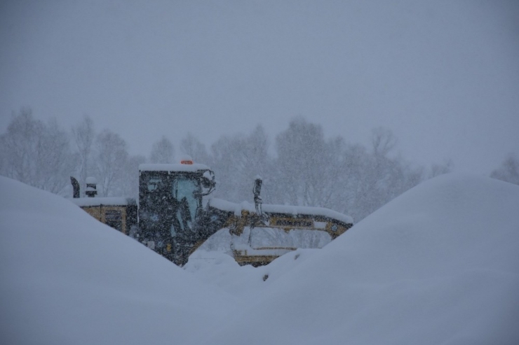 İnönü’de Kar Kalınlığı 40 Santimetreyi Buldu