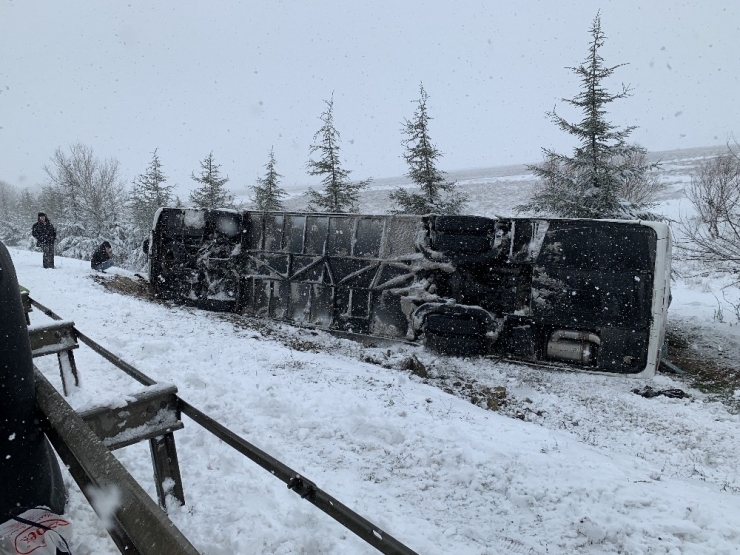Eskişehir’de Otobüs Kazası: 5 Yaralı