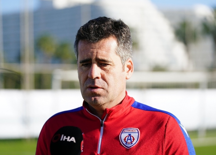 Hüseyin Eroğlu: “Ravil Tagir’i Avrupa’dan İzleyen Birçok Kulüp Var”