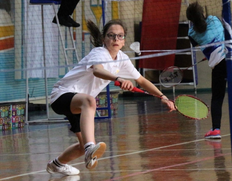Badminton Ege Grup Müsabakaları Sona Erdi