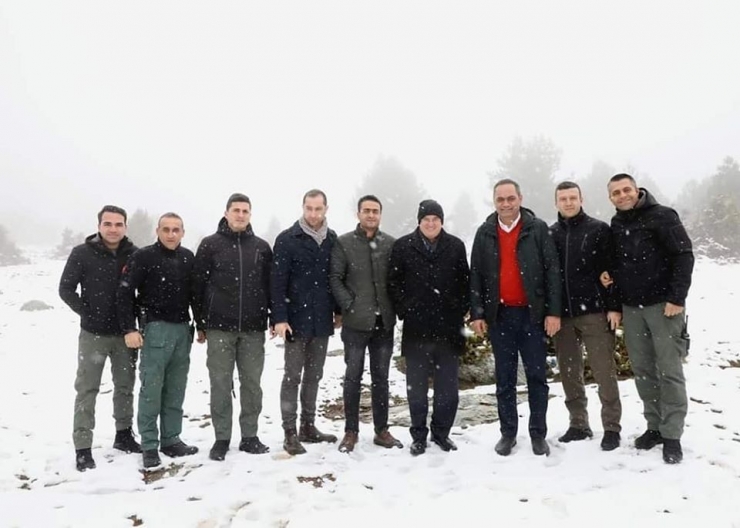 Kar Görmek İçin Yaylaya Çıktılar