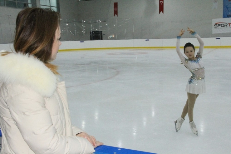 Şampiyon Annenin Şampiyon Kızı