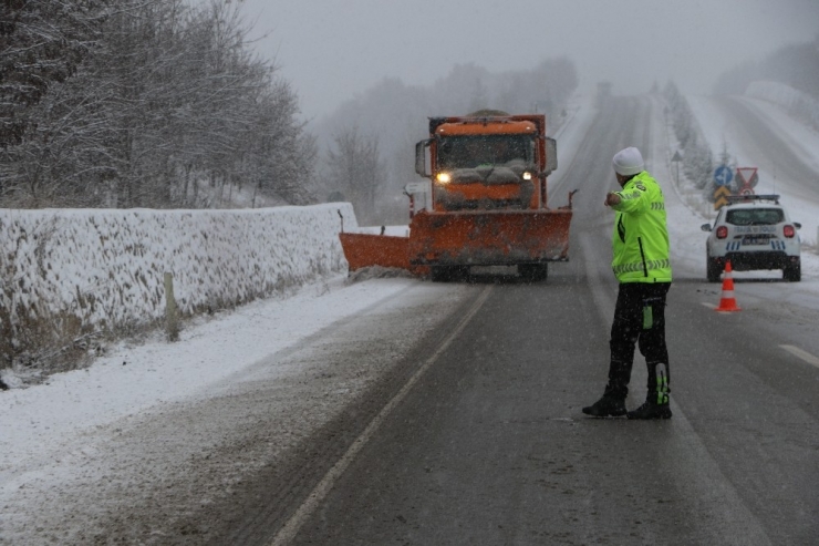 Karabük’te Tipi Ve Kar Etkili Oluyor