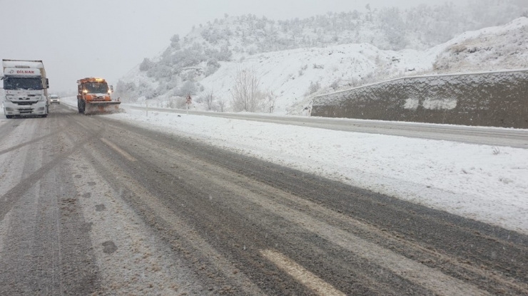 Sürücüler Ankara Yolunda Kara Hazırlıksız Yakalandı