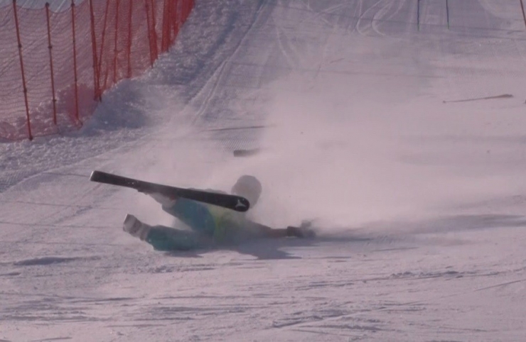 Kayak Eleme Yarışlarında Kapıya Çarpan Sporcu Metrelerce Sürüklendi