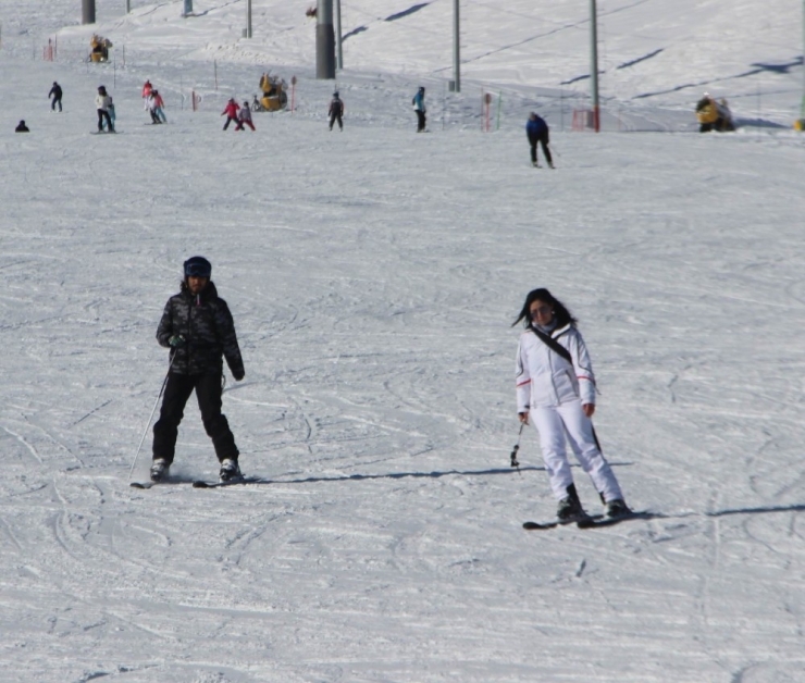 Tren Kazasında Kolu Koptu, Spor Yaparak Hayata Tutundu