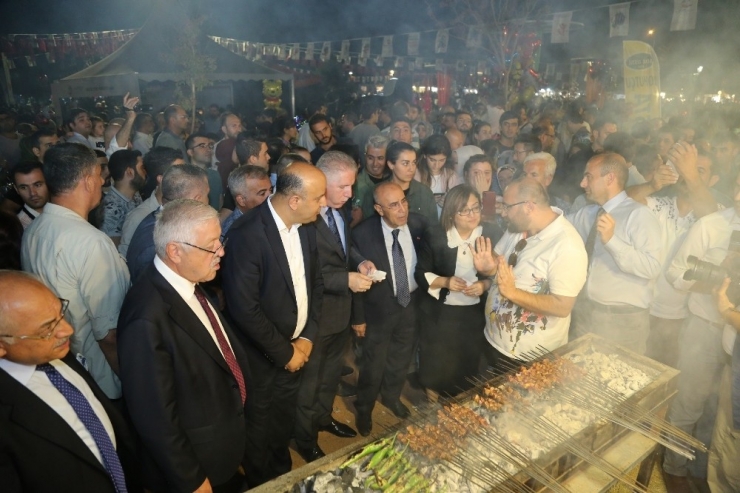 Başkan Şahin, Antep Sofrasını Markalaştırdı