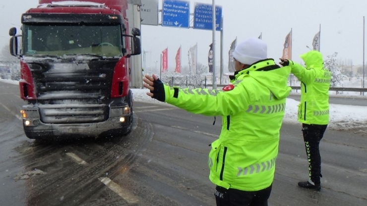 Kütahya Çevre Yolunda Büyük Araçların Geçişine İzin Verilmiyor