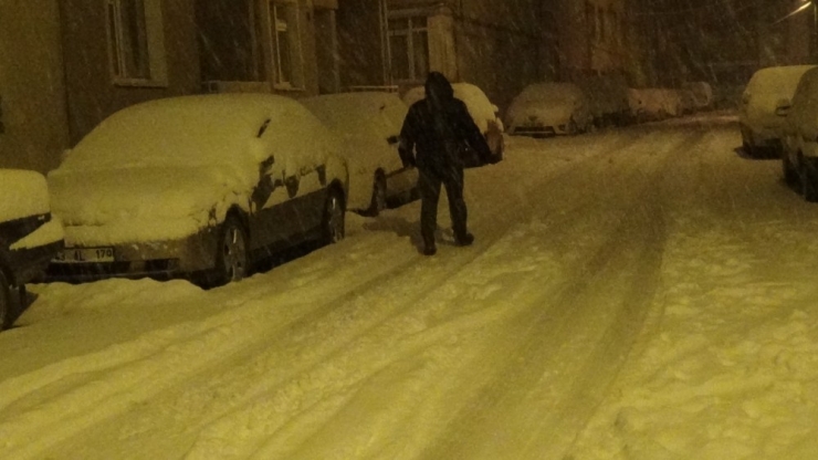 Kütahya’da Kar Kalınlığı 15 Santimetreye Ulaştı