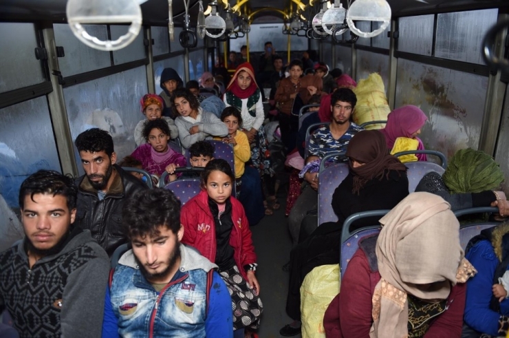 Çadırda Yaşayan Tarım İşçileri Tahliye Edildi