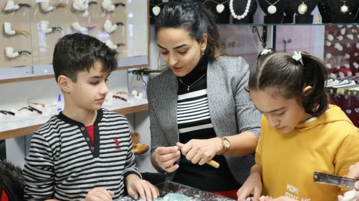 Odunpazarı’nda ’Lületaşı Altın Ellerde’ Atölye Çalışması Yapıldı