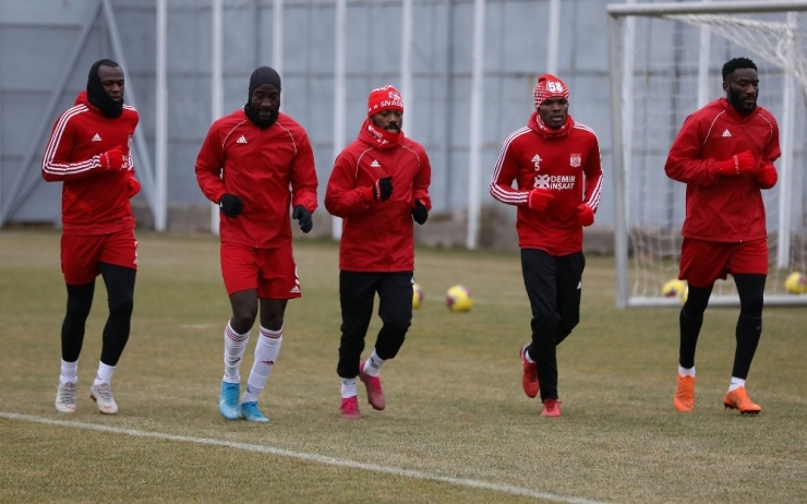 Sivasspor’un En Hırçın Futbolcusu Isaac Cofie