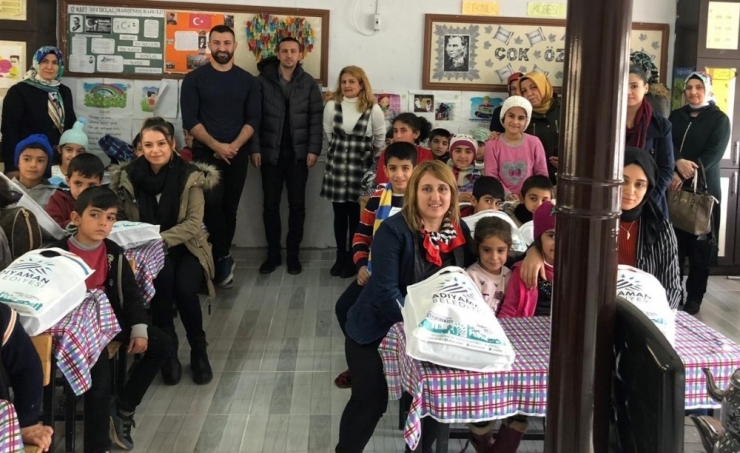 Adıyaman Belediyesinden Köy Okuluna Hediye