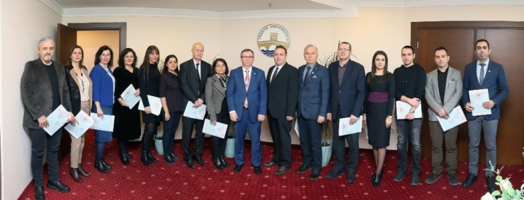 Trakya Üniversitesi Rektörü Prof. Dr. Tabakoğlu, Yeni Atanan Ve Yükselen Öğretim Üyeleriyle Bir Araya Geldi
