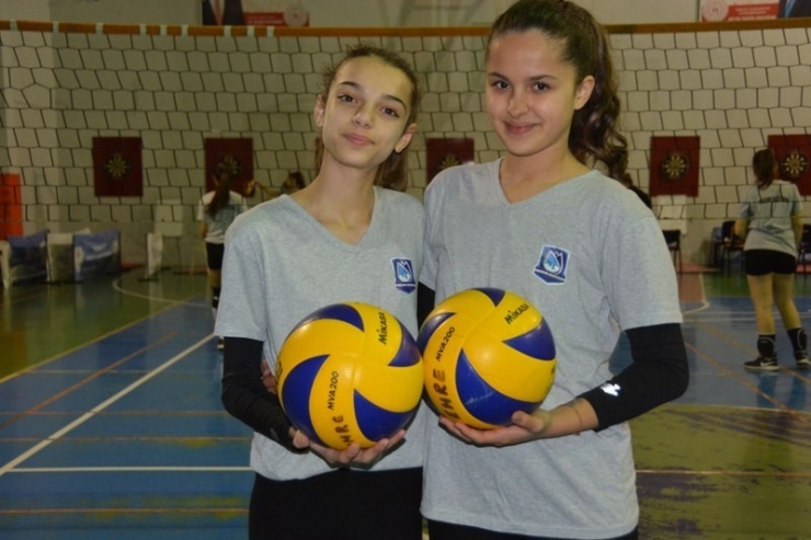 Yunusemreli Voleybolcular Manisa’yı Temsil Edecek