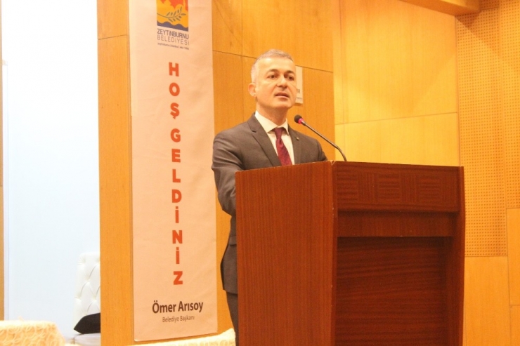 Zeytinburnu’nda 50 Rehbere İlçenin Turizm Değerleri Anlatıldı