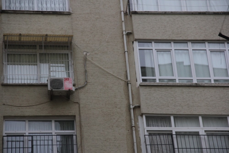 Annesinin Uçağı Kaçırmaması İçin Arayıp Ulaşamadığı Genç Ölü Bulundu