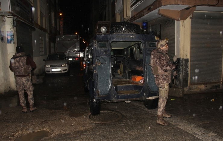 Sosyal Medyadan Uyuşturucuyu Özendirenlere Özel Harekatlı Operasyon