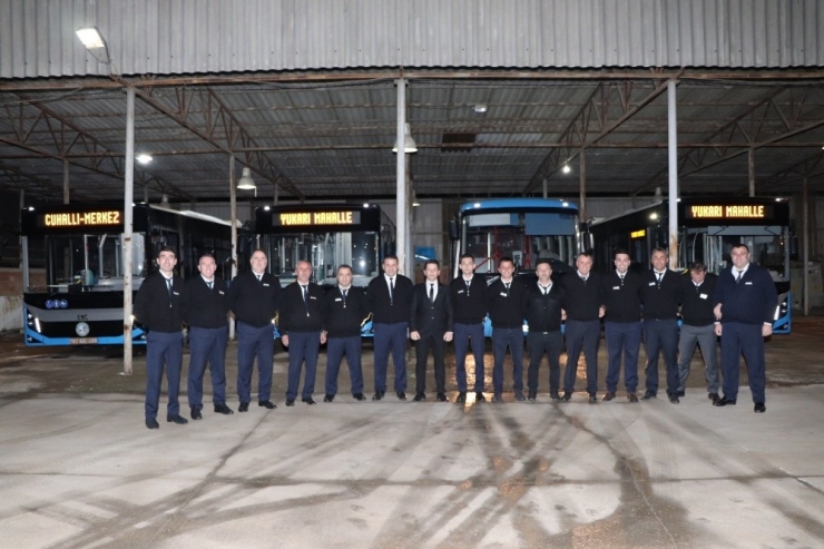 Akçakoca’da Otobüs Şoförlerine Tek Tip Kıyafet Uygulaması