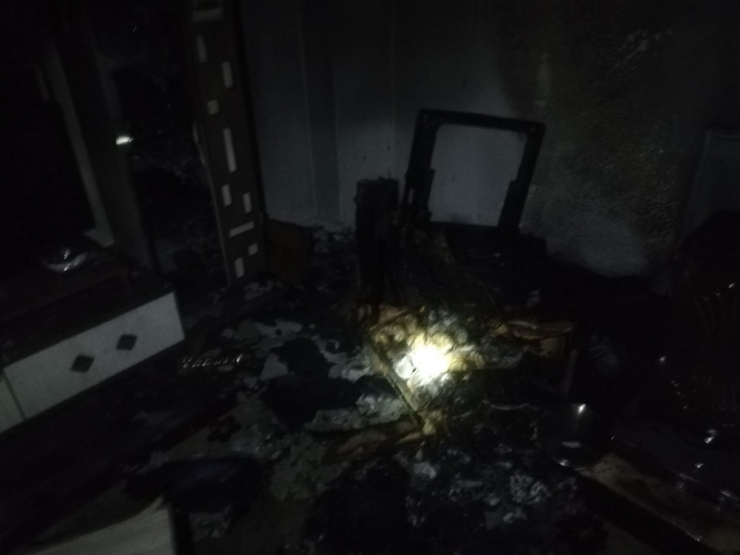 Kömür Sobası Bomba Gibi Patladı