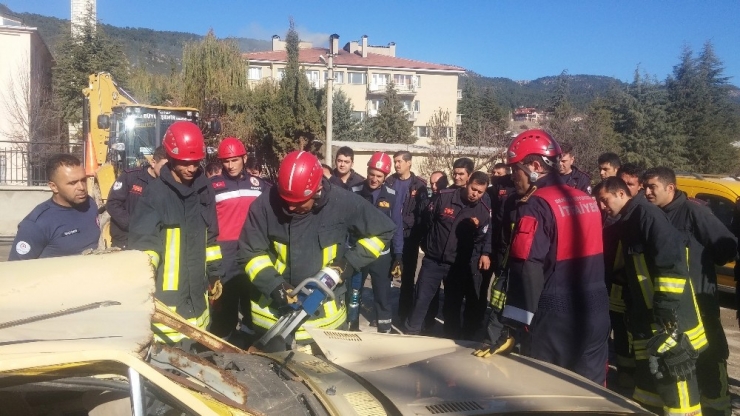 Denizli’de İtfaiye Ekipleri 2019 Yılında 6 Bin 997 Olaya Müdahale Etti