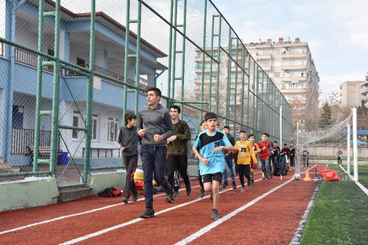 Bilgi Evi’nde Spor Faaliyetleri Başladı
