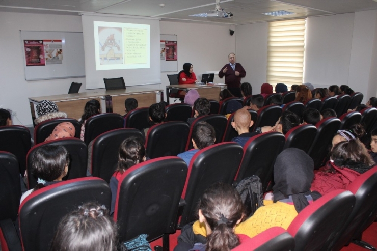 Erzincan’da Gençler Verem Hastalığı Konusunda Bilgilendirildi