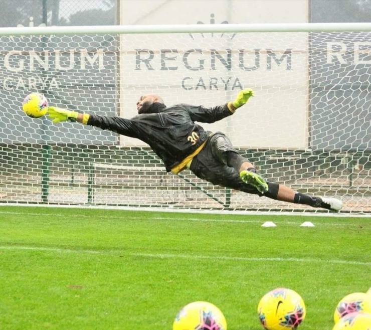 Farnolle: "Avrupa’ya Gidersek Eli Boş Döneceğimizi Düşünmüyorum"