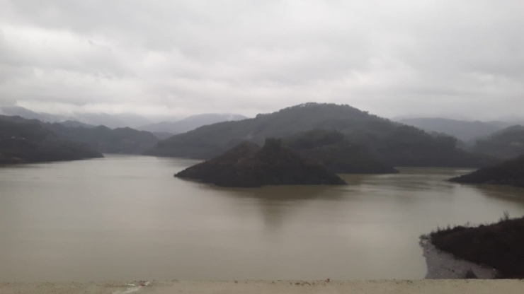 Büyük Karaçay Barajı Su Tutmaya Başladı