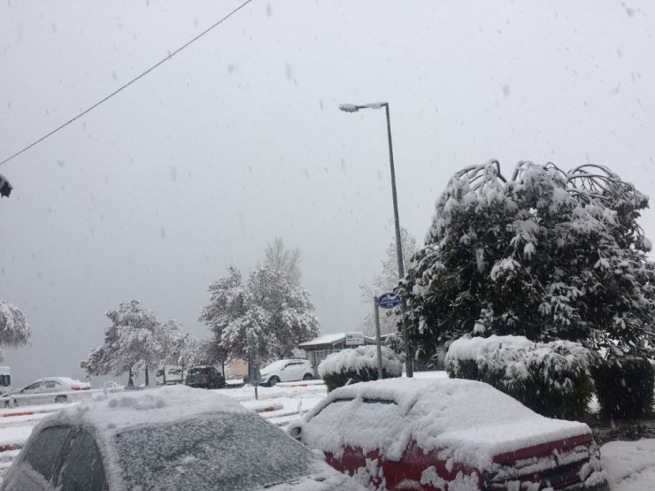 Eğirdir’de Kar Yağışı Etkili Oldu