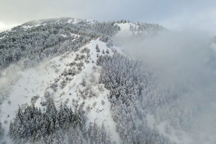 Gölcük’te Kar Yağışı Sonrası Kartpostallık Görüntüler