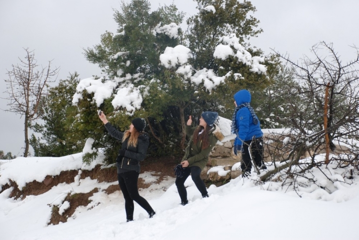 İzmirliler, Kar Sevinci Yaşadı