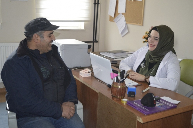 Kızının Yanına Gelmek İçin Tüm Engelleri Aştı