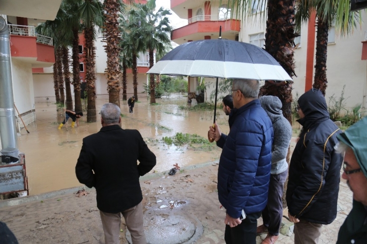 Başkan Tarhan, Yağıştan Etkilenen Bölgelerde İncelemelerde Bulundu