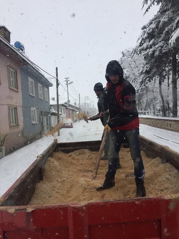 Pazaryeri’nde Karla Mücadele Çalışmaları