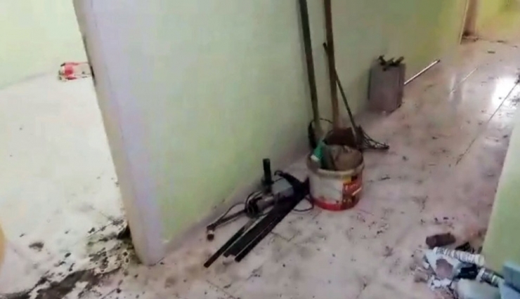 Tarihi Mozaiği Tahrip Eden Kaçak Kazıcılar Polise Yakalandı