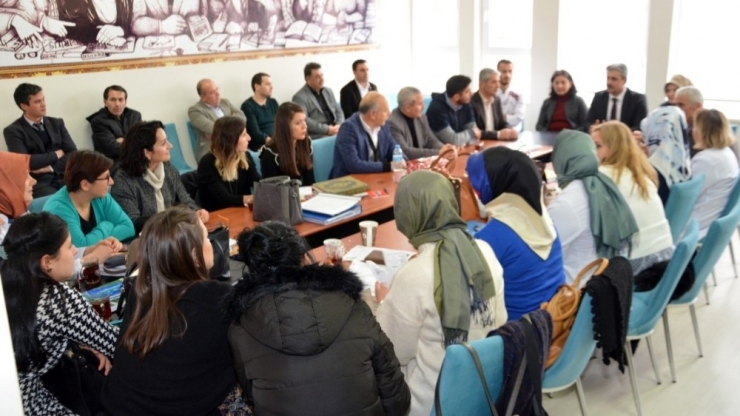 Uluslararası Başarı Elde Eden Öğrencilere Ödül