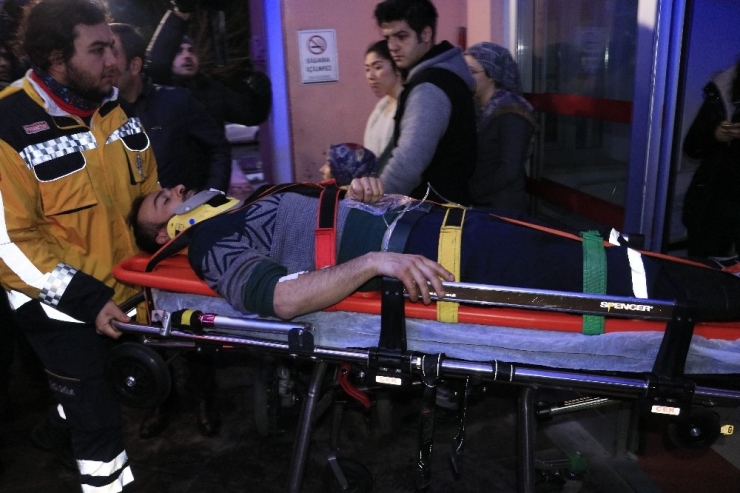 Çığ Faciasında Yaralananlar Ve Ölen Şahsın Cenazesi Hastaneye Getirildi