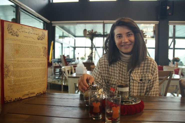 ‘Sultan Kahvesi’ Maneviyatıyla Gönüllere Dokunuyor