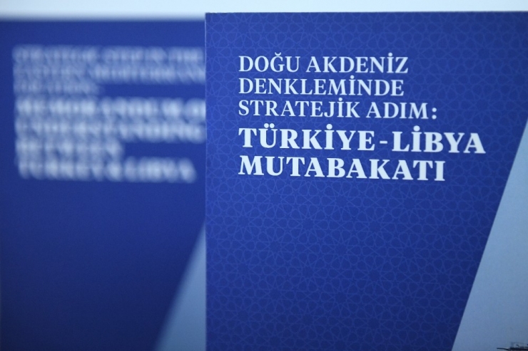 Cumhurbaşkanı Erdoğan’dan Putin’e "Türkiye-libya Mutabakatı" Kitabı