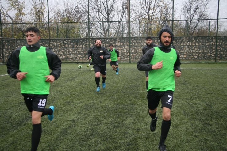 Silvan Aslanspor İkinci Yarıya Ddialı Hazırlanıyor