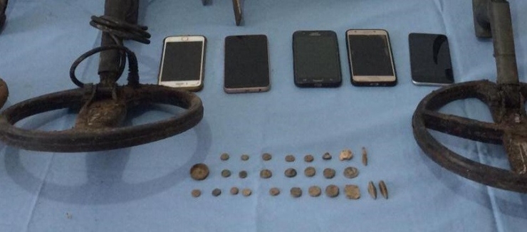 Elazığ’da Define Arayan 5 Şüpheli Yakalandı