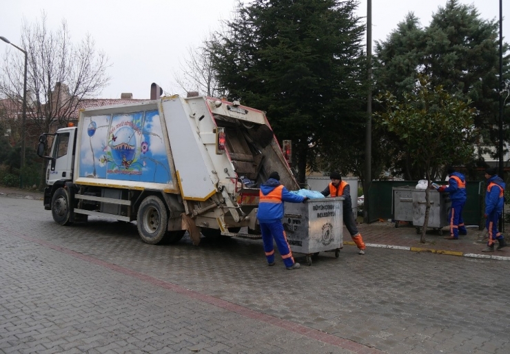 Büyükçekmece Belediyesi, Temizlik Hizmetini Kendi Araçlarıyla Yapacak