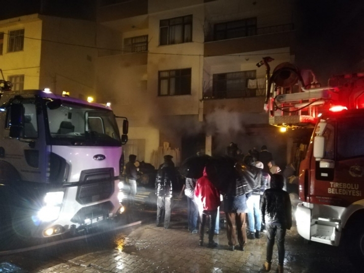 Kereste Atölyesinde Çıkan Yangın Korkuttu