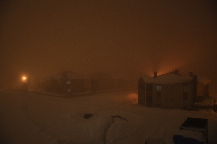 Yüksekova’da Yoğun Sis