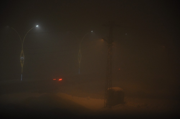 Yüksekova’da Yoğun Sis