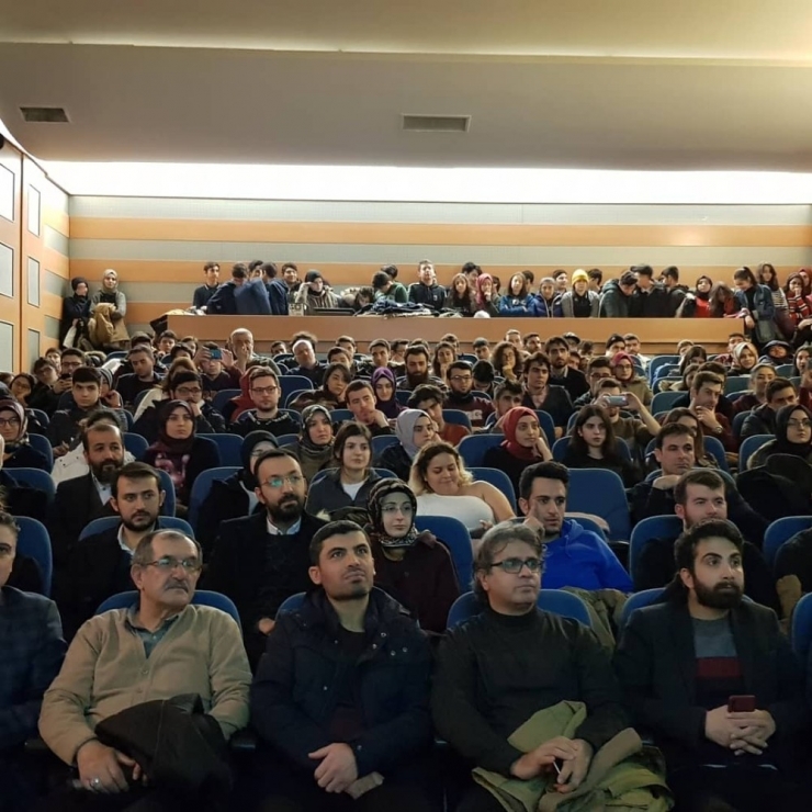 Vural, Gençlerle Deneyimlerini Paylaştı